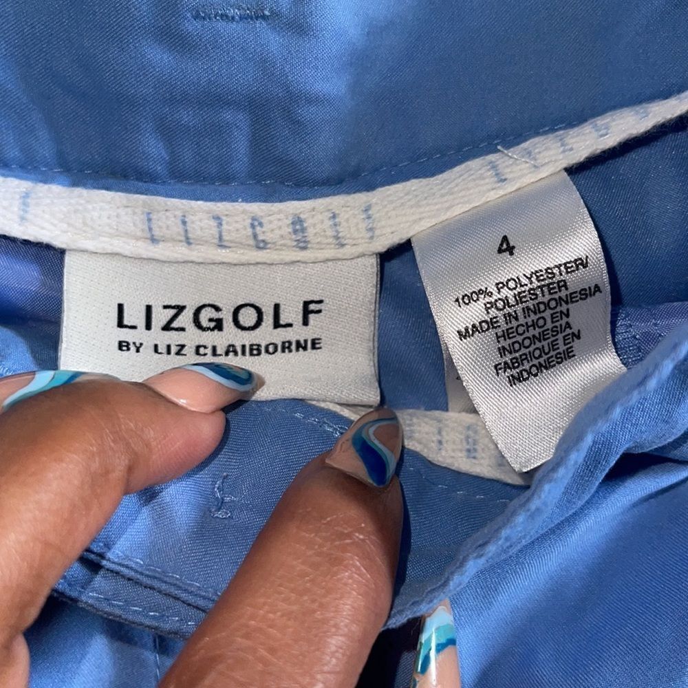Liz Claiborne LIZGOLF Women’s Blue Pleated Bermuda Golf Shorts Size 4 - Picture 8 of 15